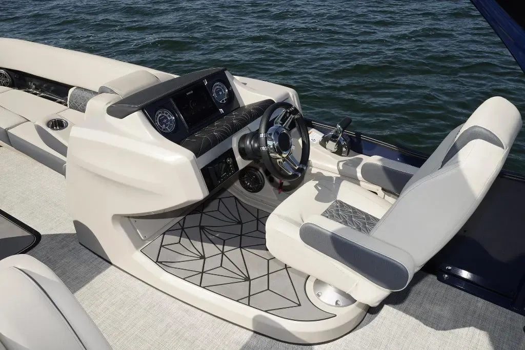 2025 Harris Grand Mariner 250 Image Thumbnail #24