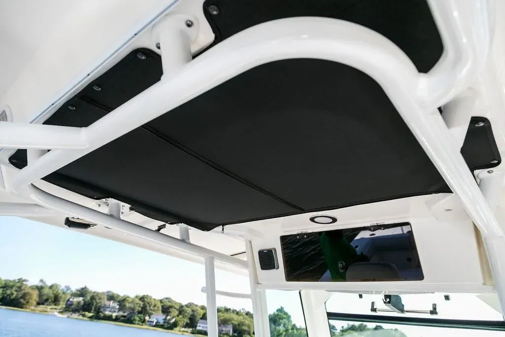 2025 Boston Whaler 330 Outrage Image Thumbnail #14