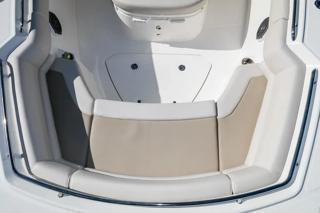 2025 Boston Whaler 330 Outrage Image Thumbnail #17