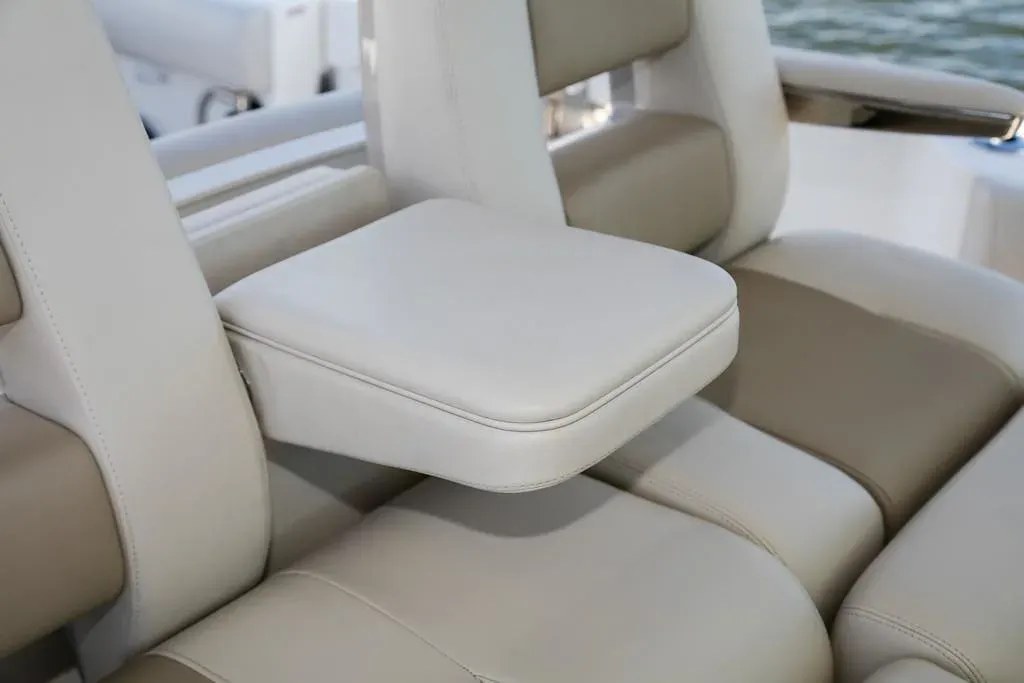 2026 Boston Whaler 330 Outrage Image Thumbnail #18