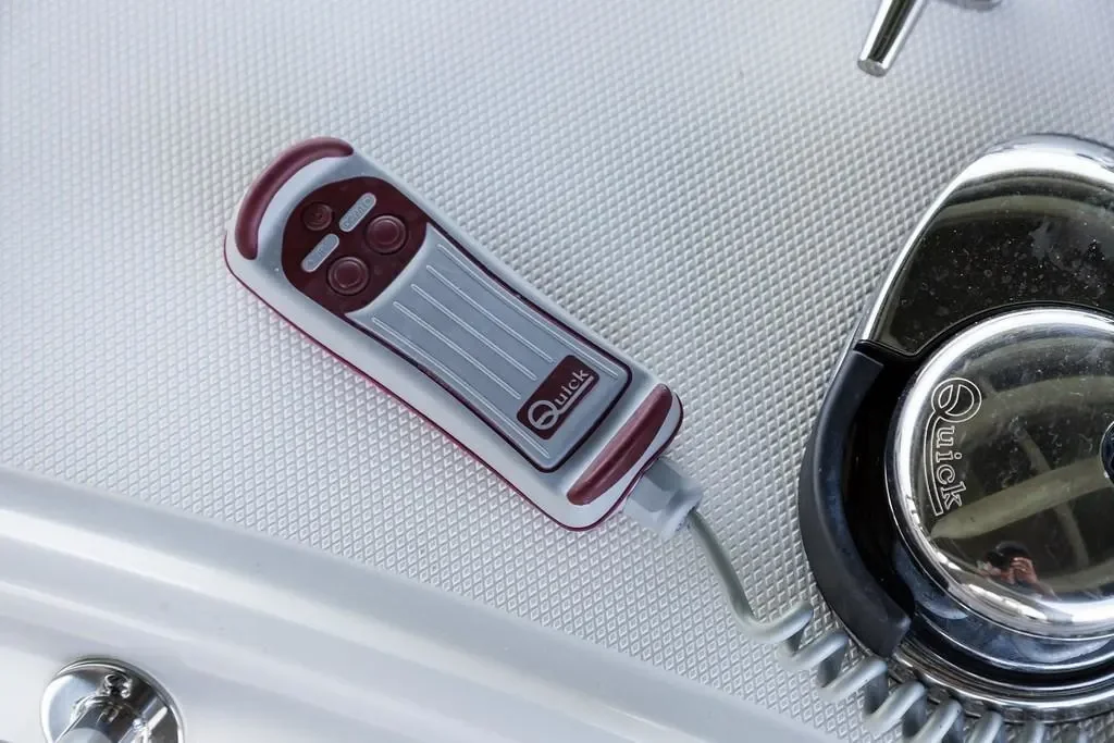 2026 Boston Whaler 230 Outrage Image Thumbnail #20