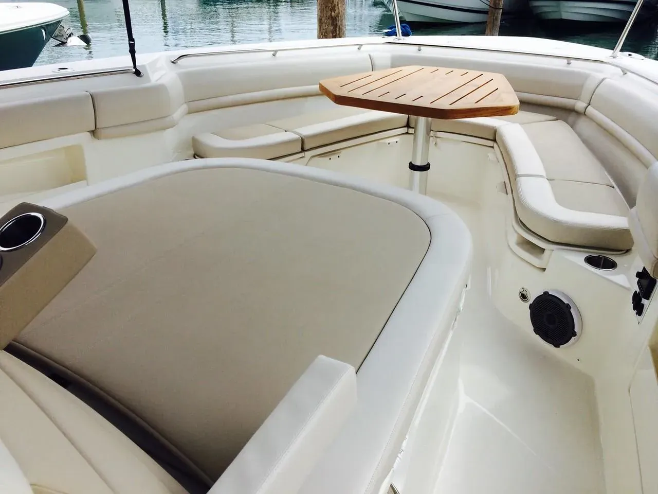 2026 Boston Whaler 380 Outrage Image Thumbnail #14