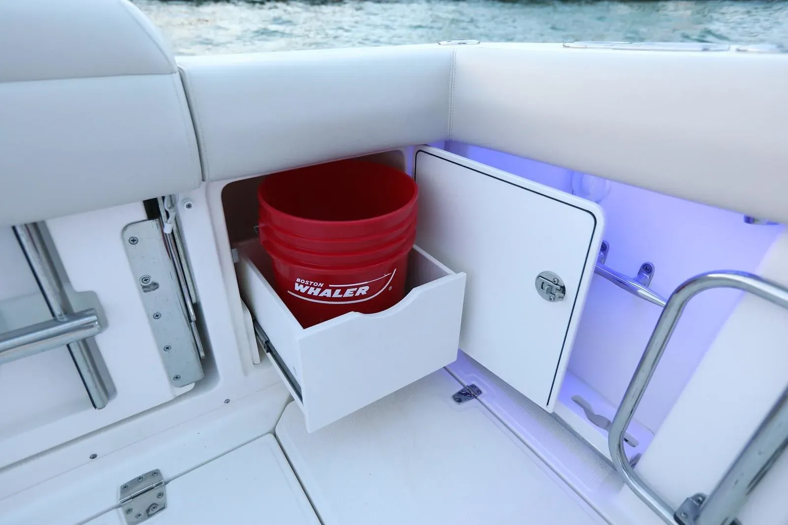 2026 Boston Whaler 380 Outrage Image Thumbnail #20