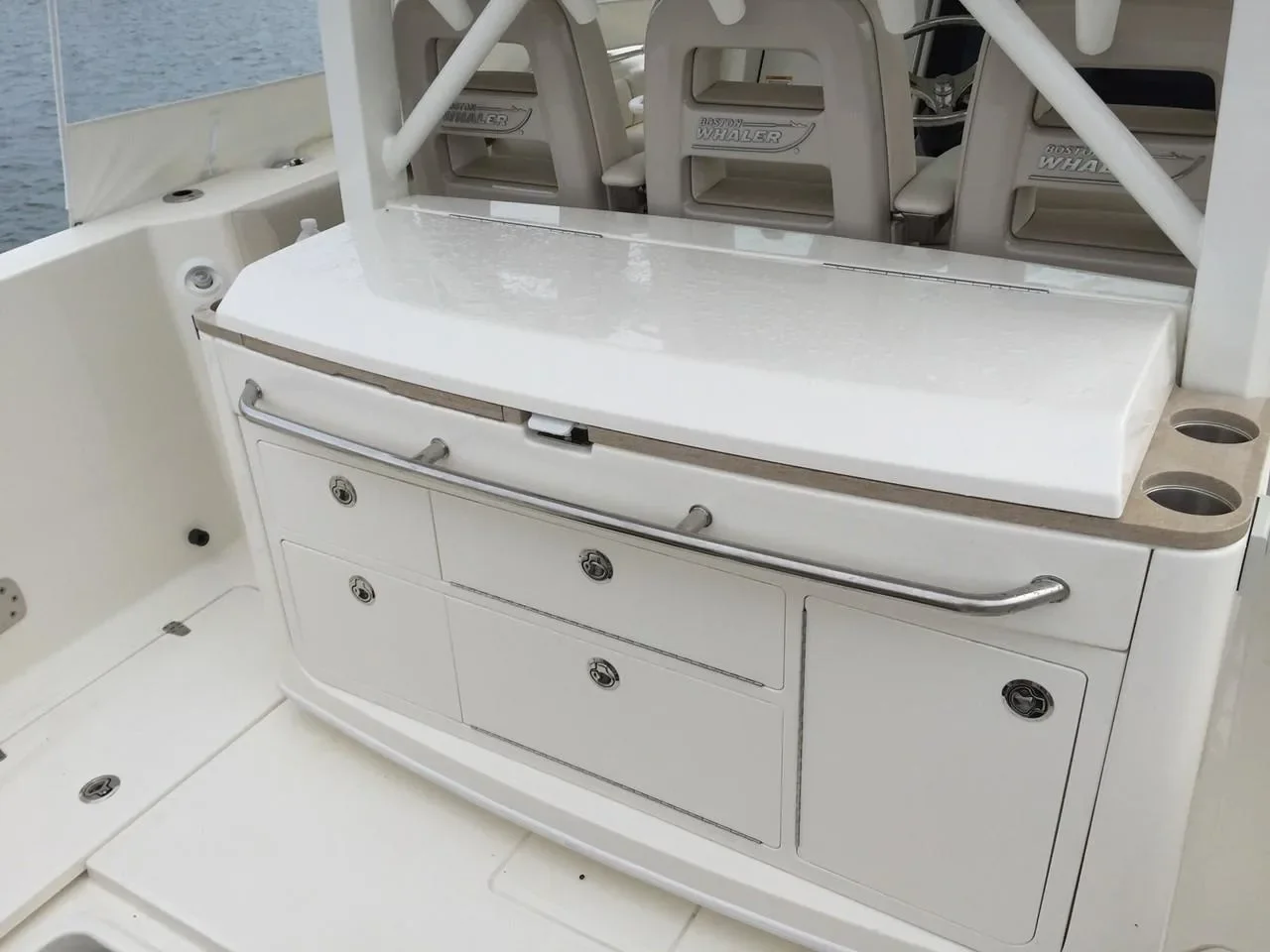 2026 Boston Whaler 380 Outrage Image Thumbnail #10