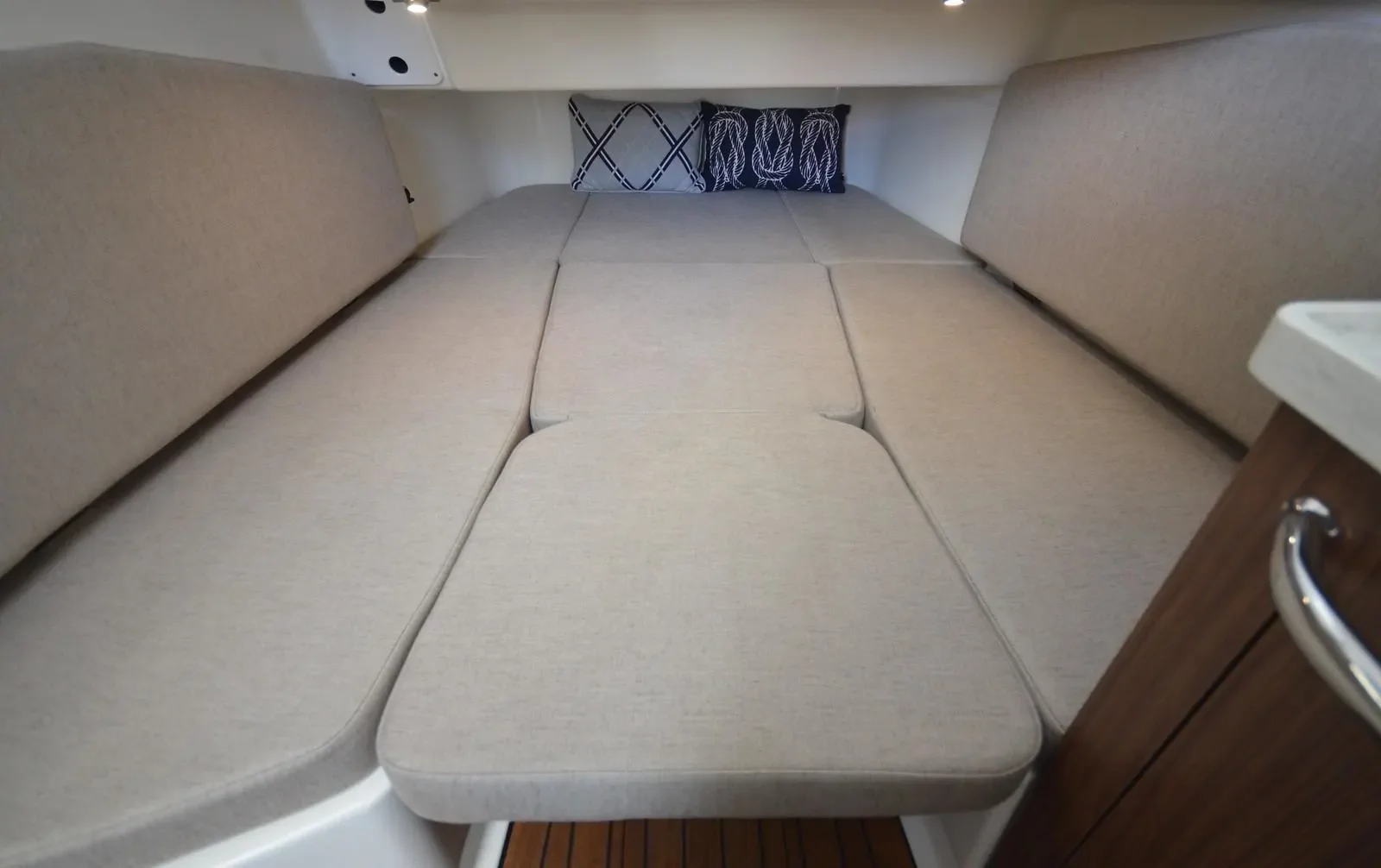 2026 Boston Whaler 380 Outrage Image Thumbnail #12