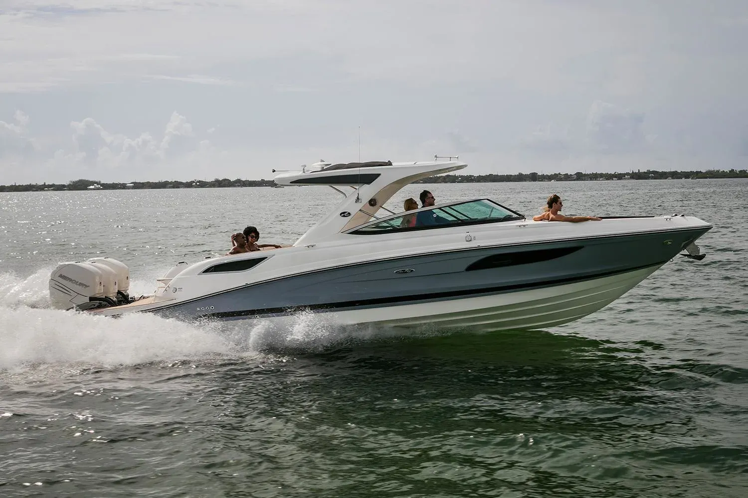 2026 Sea Ray SLX 350 Outboard Image Thumbnail #1