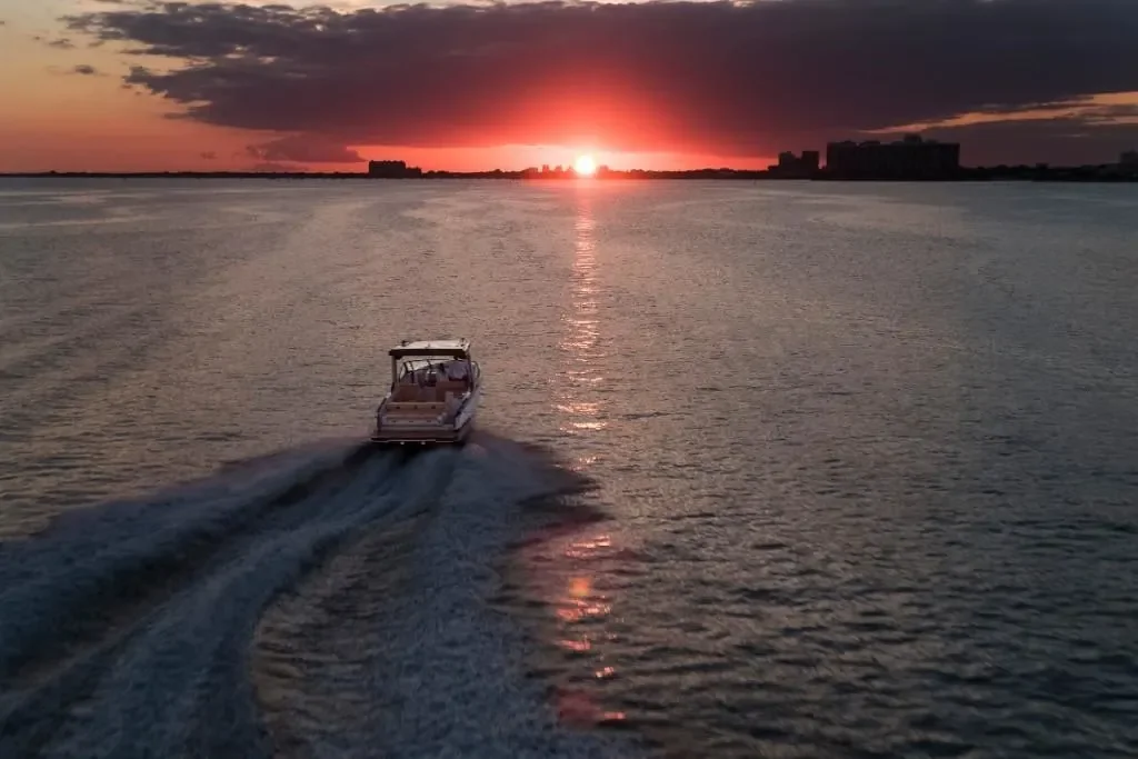 2025 Aviara AV32 Image Thumbnail #16