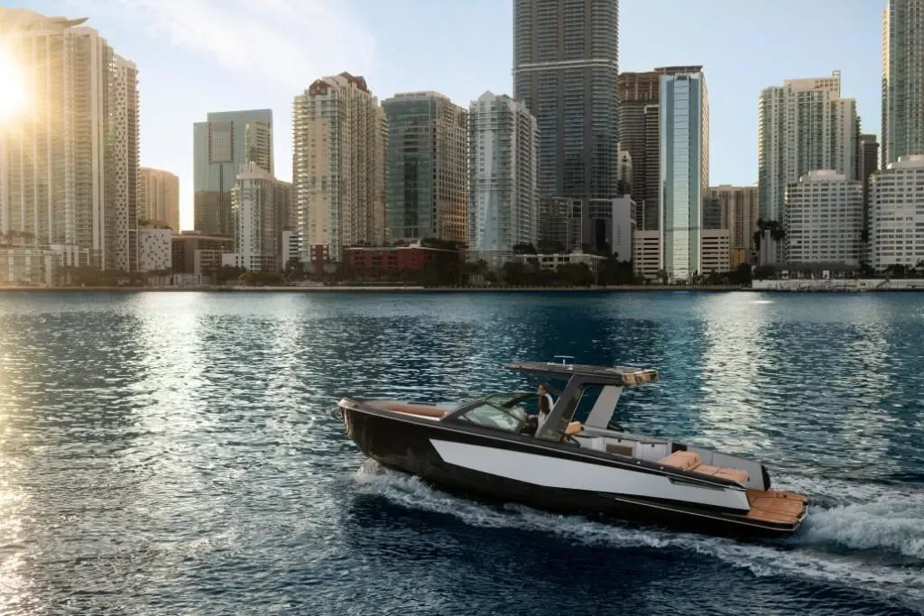 2025 Aviara AV32 Image Thumbnail #0