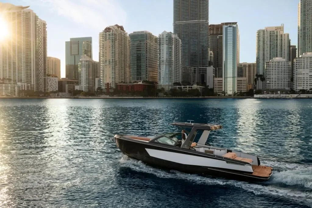 2025 Aviara AV32 Image Thumbnail #0