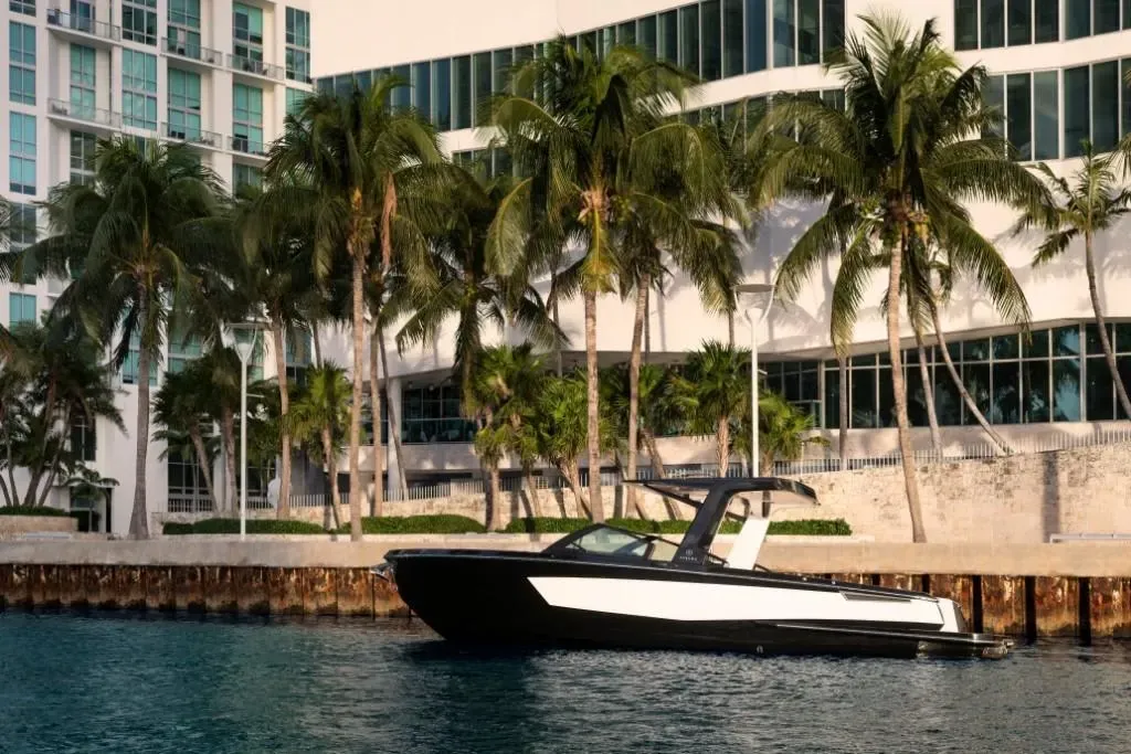 2025 Aviara AV32 Image Thumbnail #18