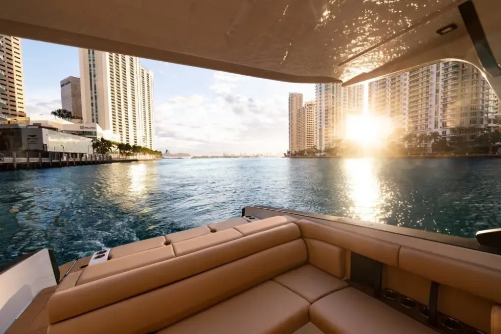 2025 Aviara AV32 Image Thumbnail #19