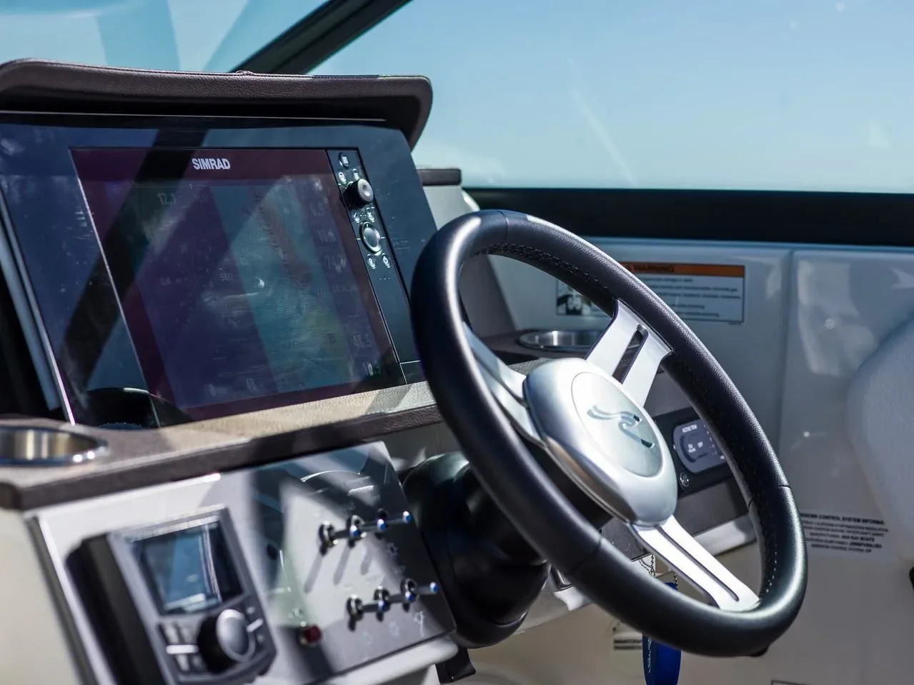 2024 Sea Ray SDX 250 Outboard Image Thumbnail #20