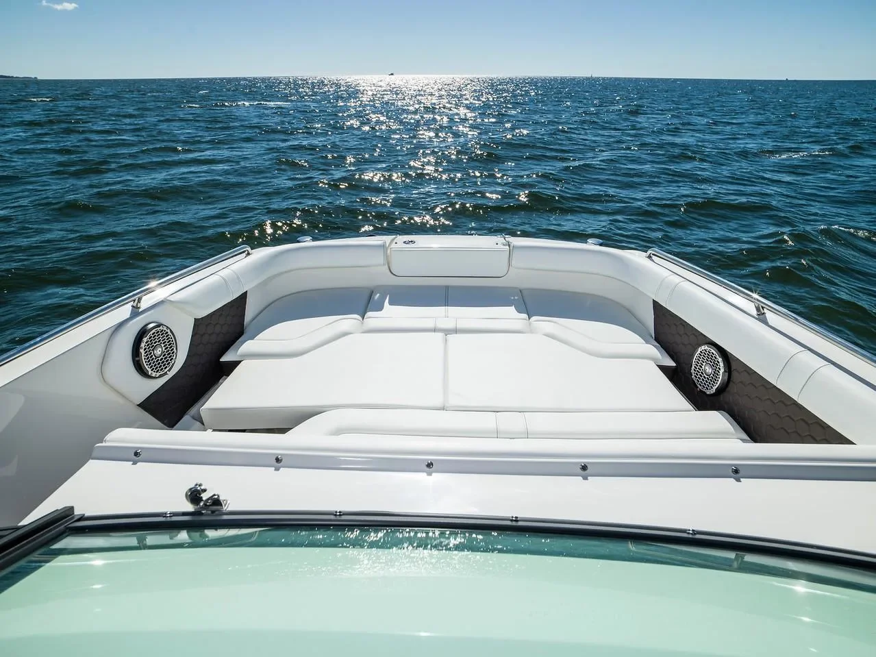 2024 Sea Ray SDX 250 Outboard Image Thumbnail #14