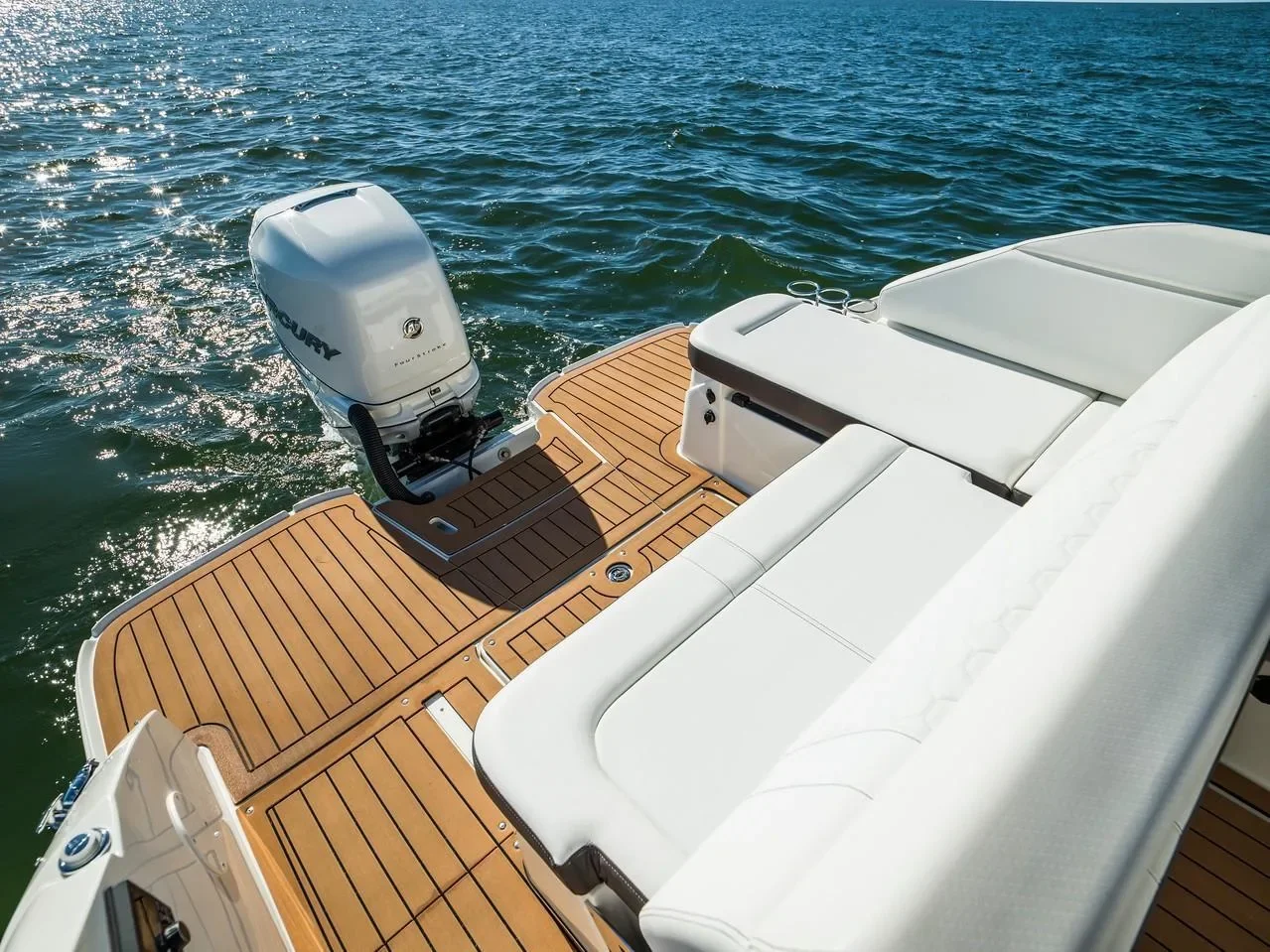2024 Sea Ray SDX 250 Outboard Image Thumbnail #27