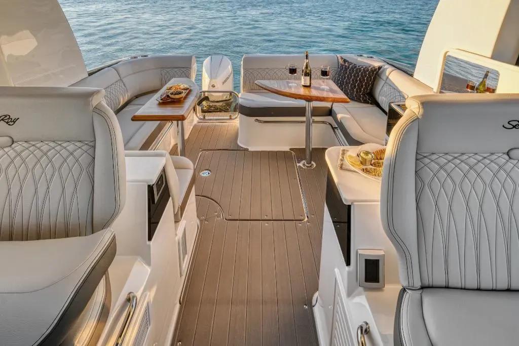 2026 Sea Ray Sundancer 370 Outboard Image Thumbnail #24
