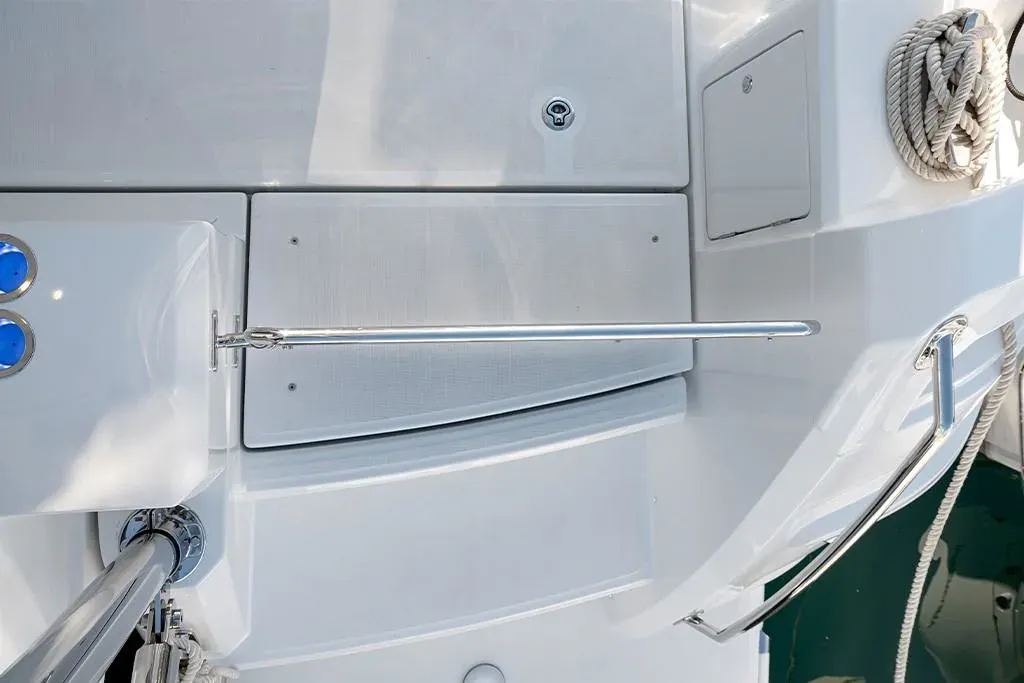 2025 Aquila
                                                             44 Yacht Image Thumbnail #17
