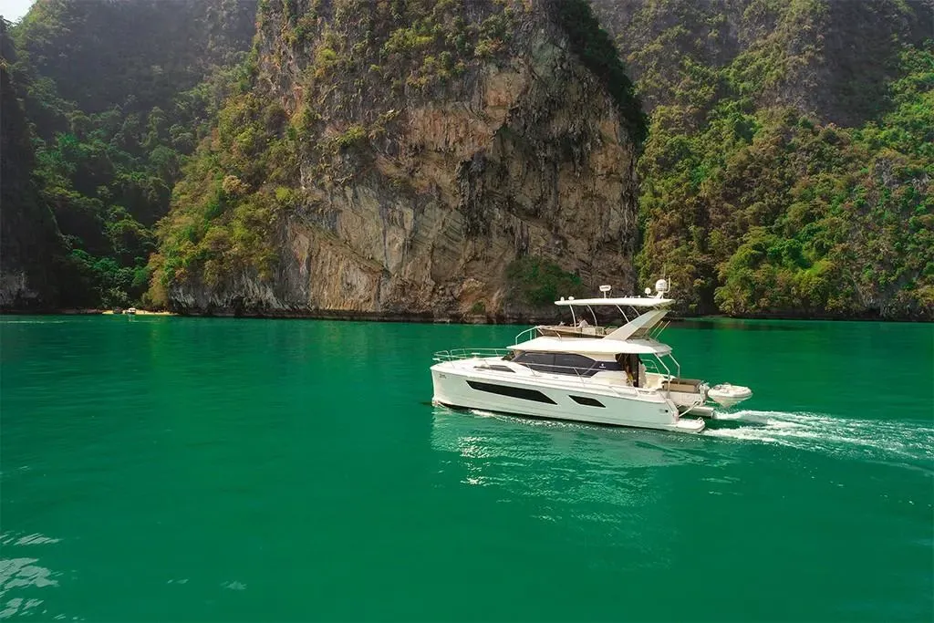 2026 Aquila 44 Yacht Image Thumbnail #1