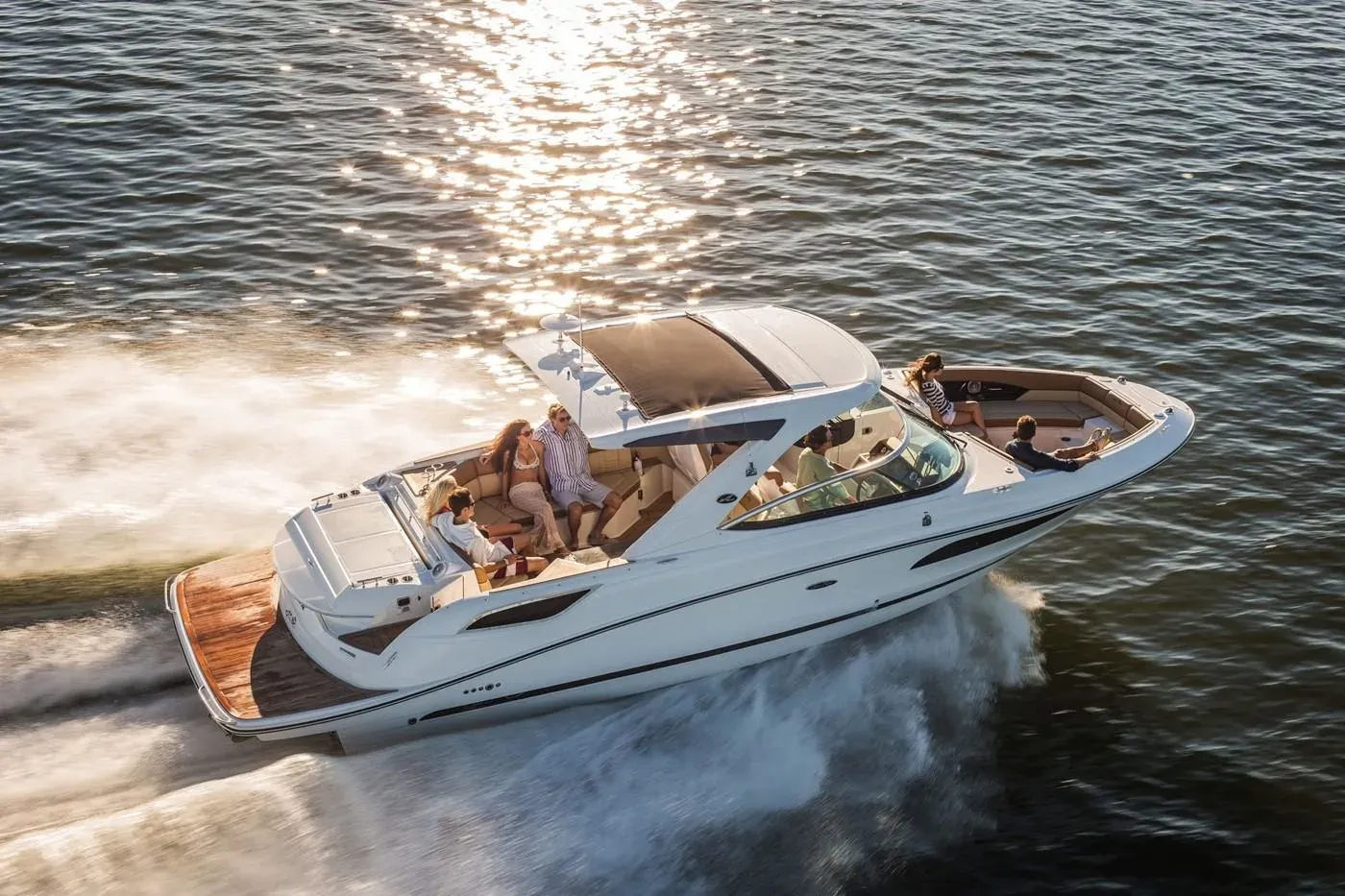 2025 Sea Ray SLX 350 Image Thumbnail #2