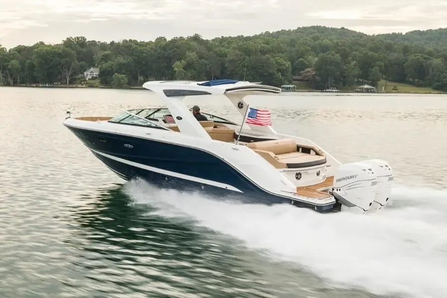 2026 Sea Ray SLX 310 Outboard Image Thumbnail #2