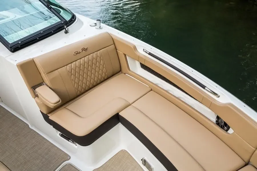 2026 Sea Ray SLX 310 Outboard Image Thumbnail #15