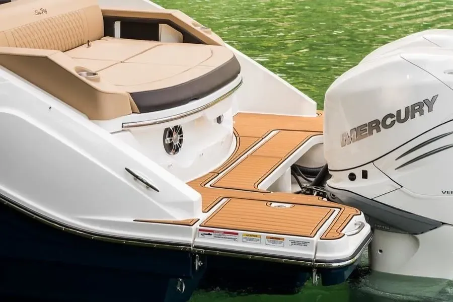 2026 Sea Ray SLX 310 Outboard Image Thumbnail #16