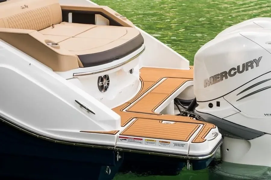 2026 Sea Ray SLX 310 Outboard Image Thumbnail #16