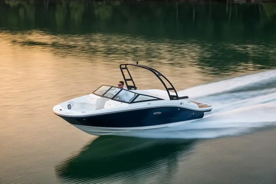 2023 Sea Ray SPX 190 Image Thumbnail #2