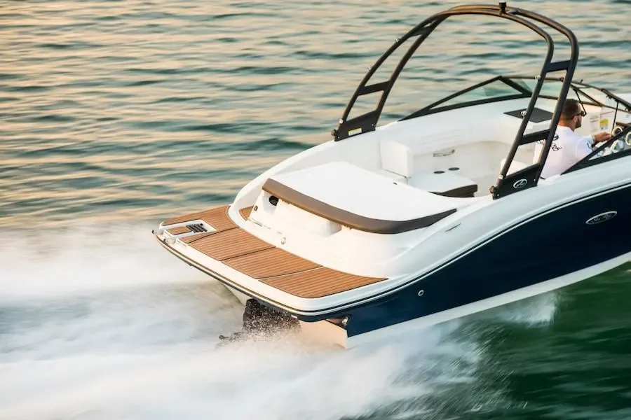 2023 Sea Ray SPX 190 Image Thumbnail #4