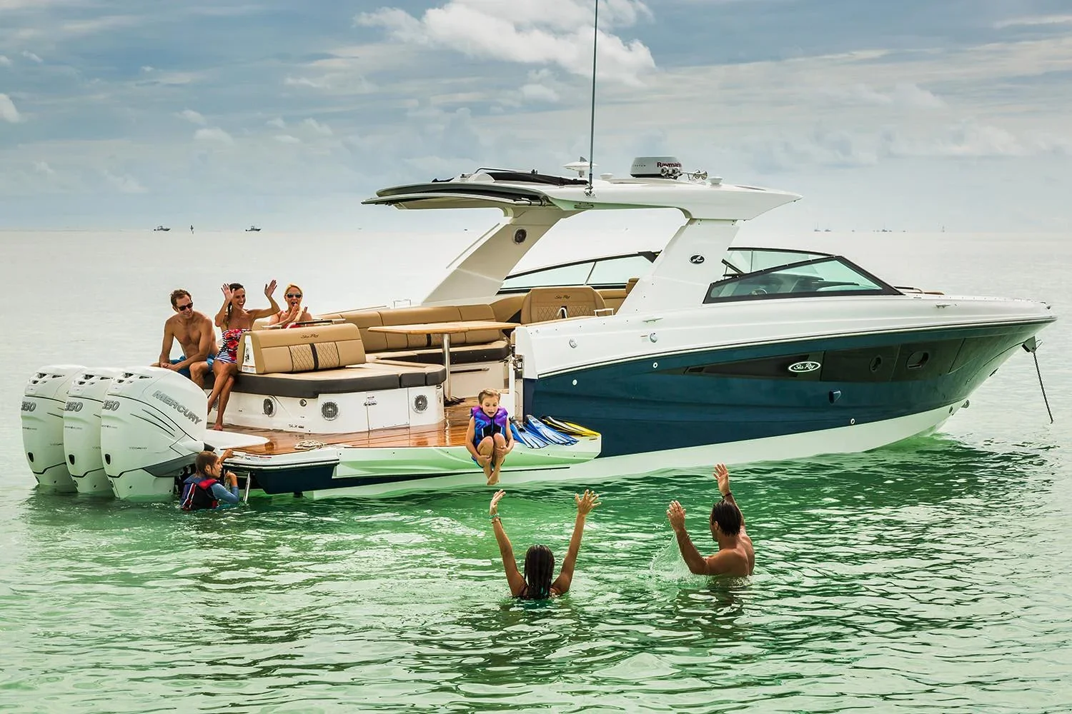 2026 Sea Ray SLX 400 Outboard Image Thumbnail #3