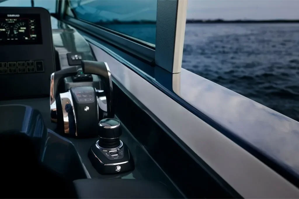 2023 Aviara AV36 Outboard Image Thumbnail #6