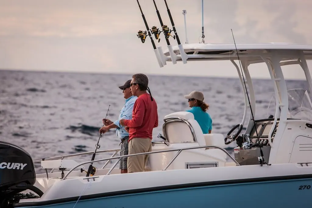 2023 Boston Whaler 270 Dauntless Image Thumbnail #3