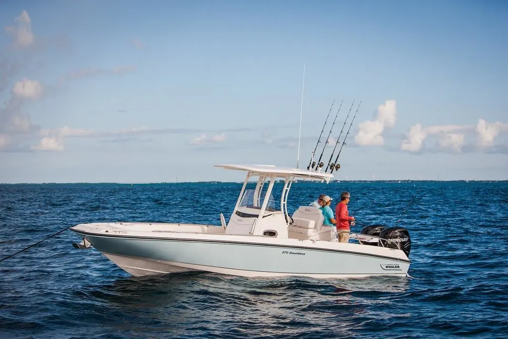 2023 Boston Whaler 270 Dauntless