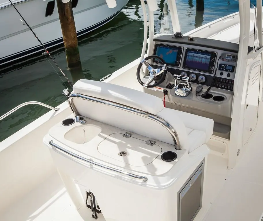 2023 Boston Whaler 270 Dauntless Image Thumbnail #22