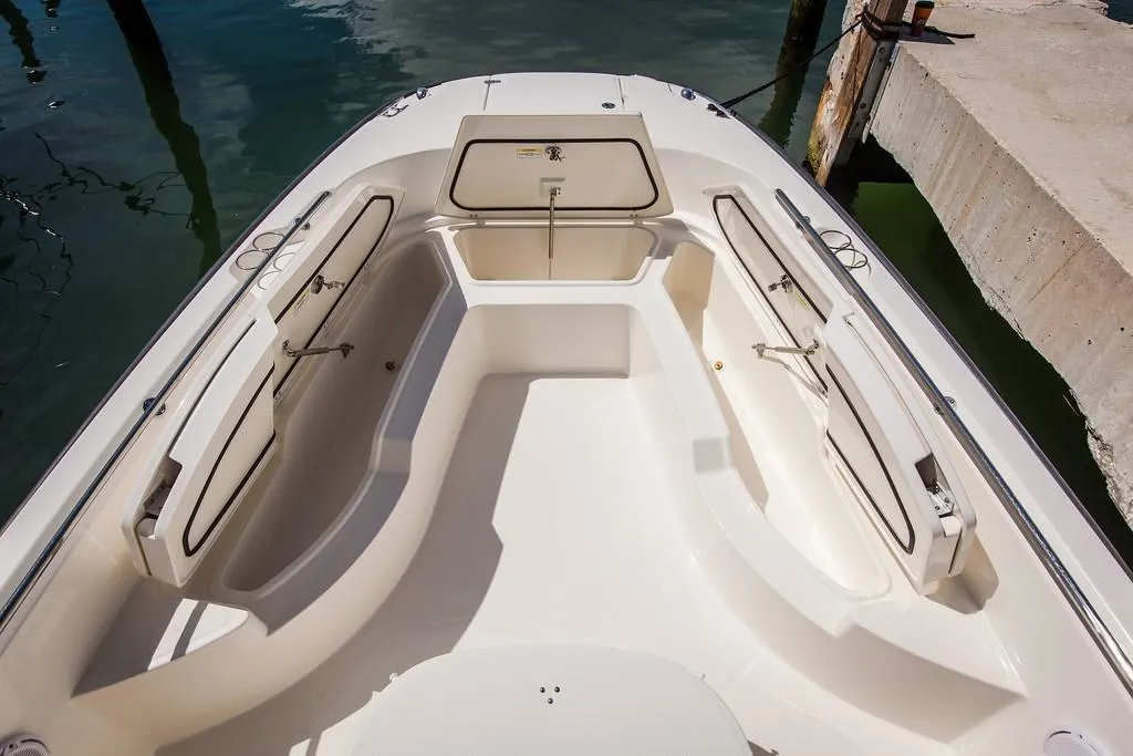 2023 Boston Whaler 270 Dauntless Image Thumbnail #30