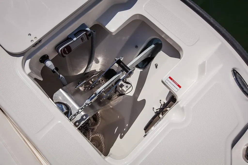 2023 Boston Whaler 270 Dauntless Image Thumbnail #33