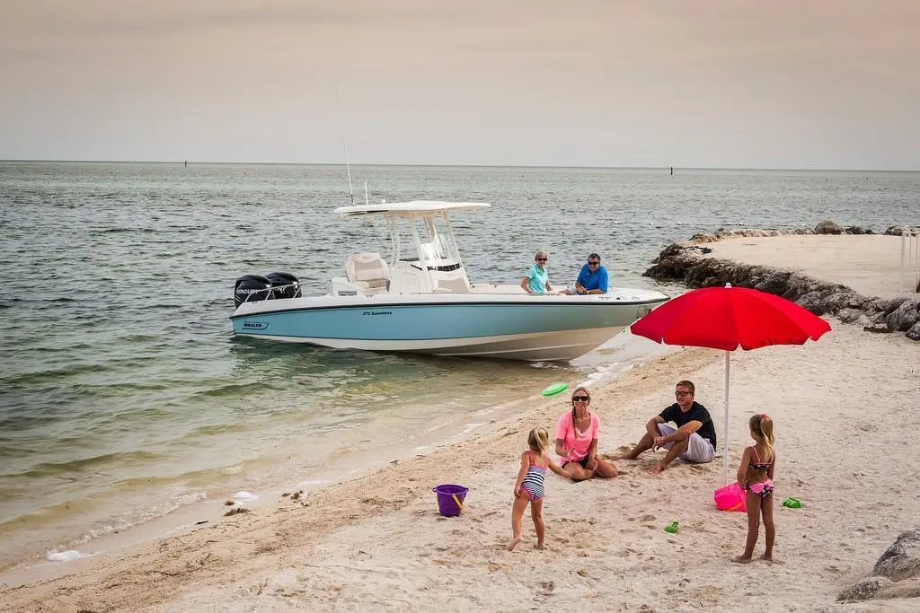 2023 Boston Whaler 270 Dauntless Image Thumbnail #34