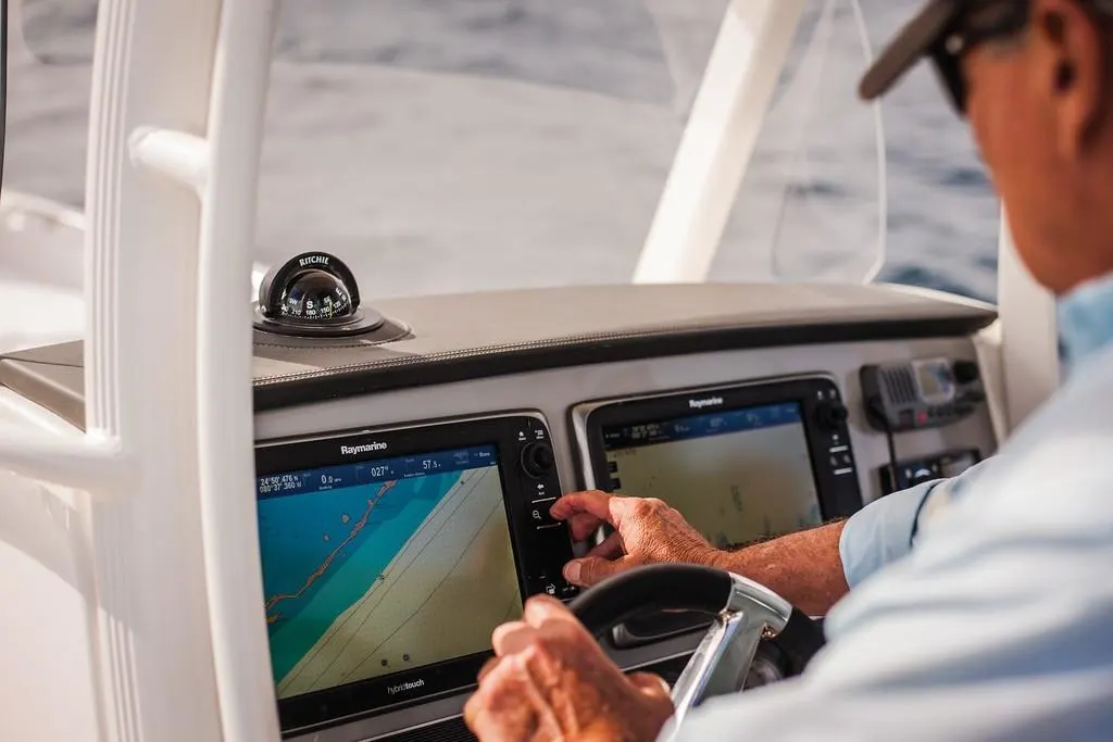 2023 Boston Whaler 270 Dauntless Image Thumbnail #44