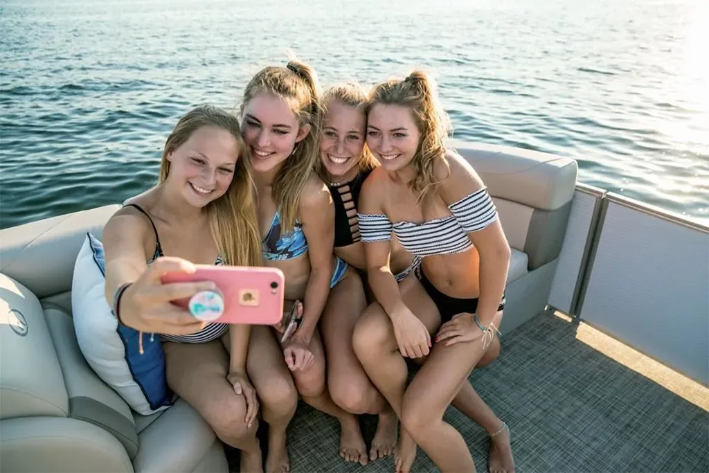 2021 Harris Cruiser 230 Image Thumbnail #10