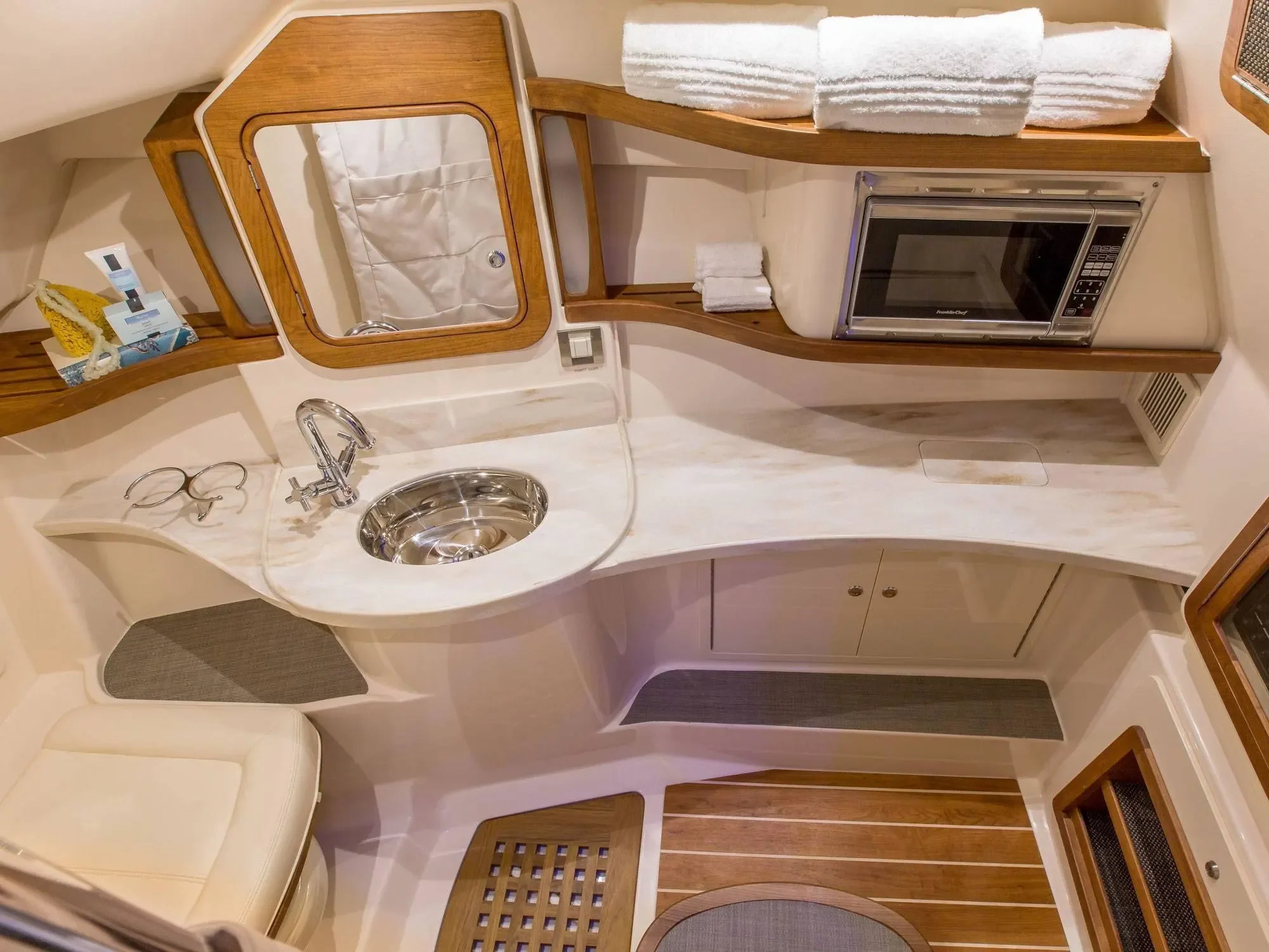 2026 Grady-White Freedom 375 Image Thumbnail #20