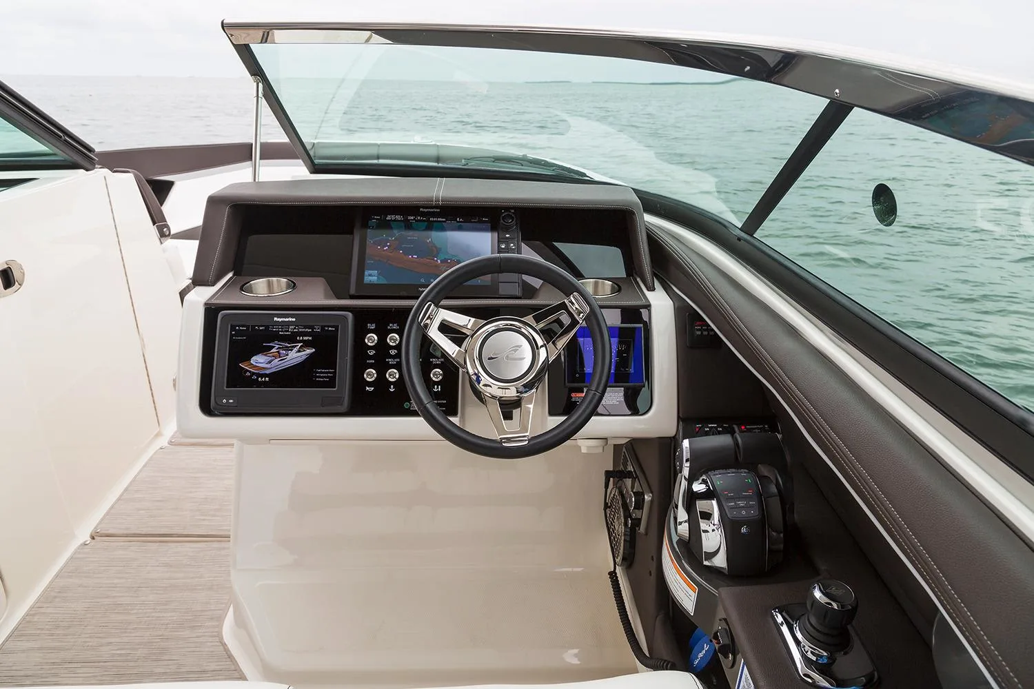 2017 Sea Ray SLX 350 OB Image Thumbnail #6
