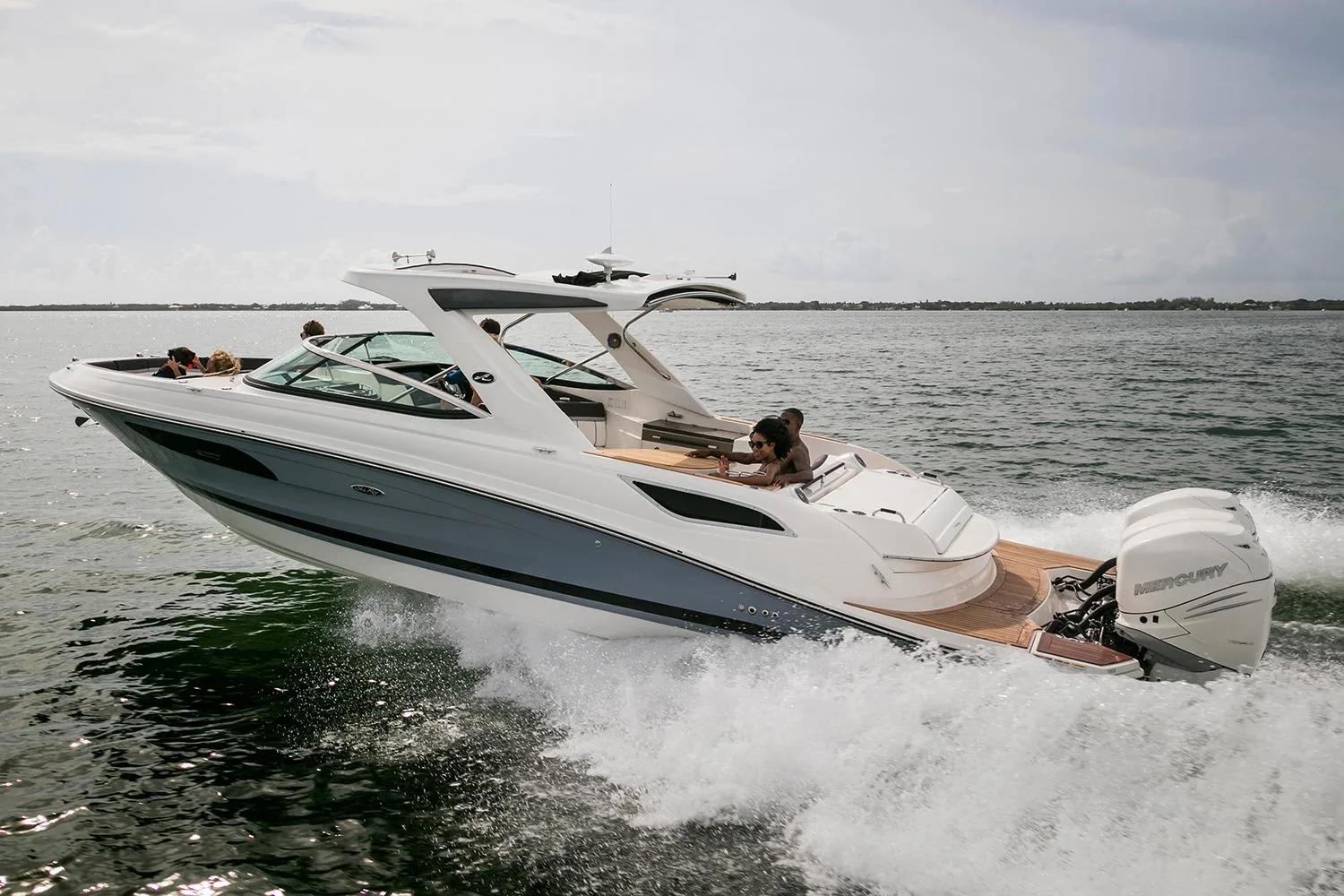 2017 Sea Ray SLX 350 OB Image Thumbnail #2
