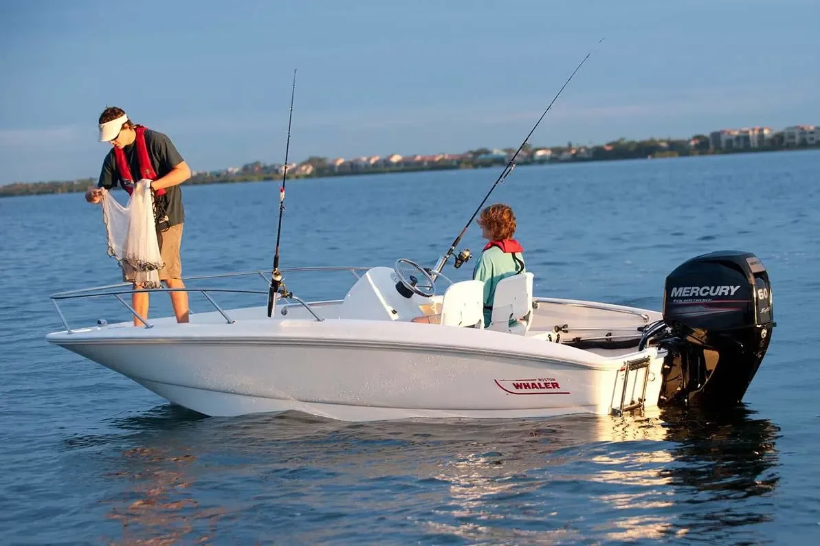 2018 Boston Whaler 150 Super Sport Image Thumbnail #2