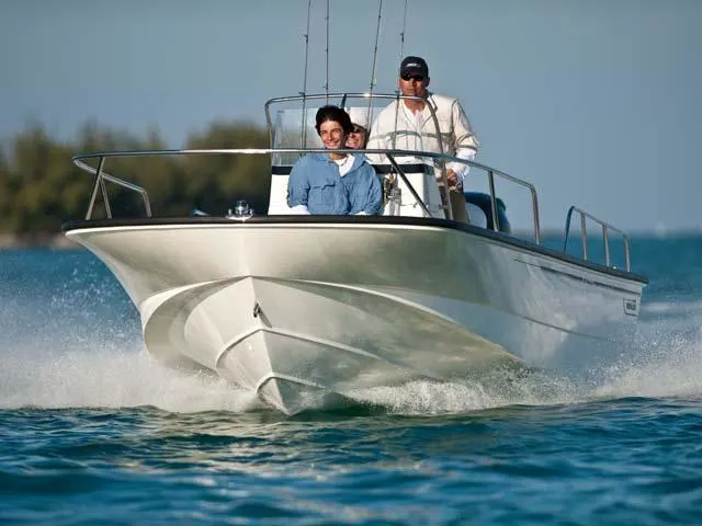 2017 Boston Whaler 190 Montauk Image Thumbnail #3