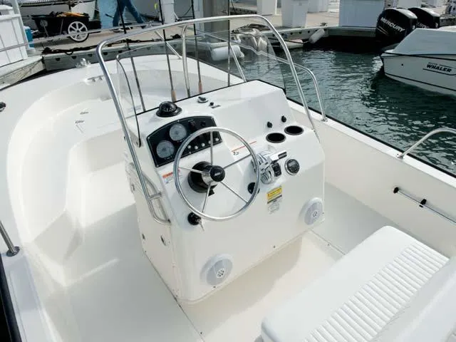 2017 Boston Whaler 190 Montauk Image Thumbnail #22