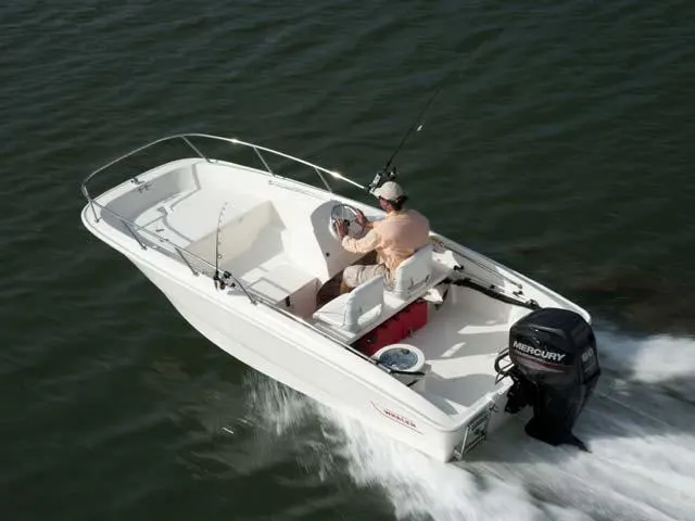 2017 Boston Whaler 150 Super Sport Image Thumbnail #3