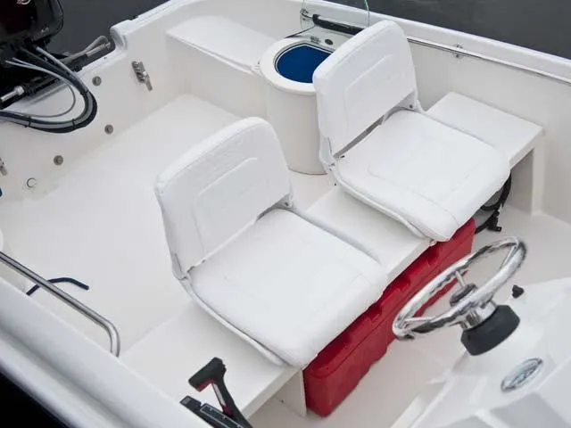 2017 Boston Whaler 150 Super Sport Image Thumbnail #14