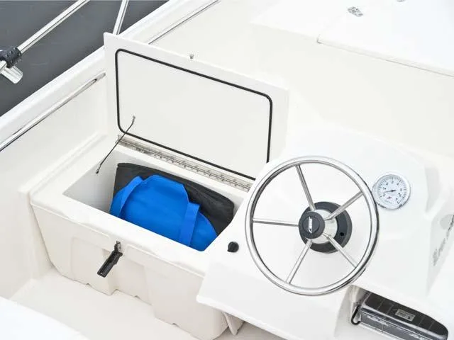 2017 Boston Whaler 150 Super Sport Image Thumbnail #24