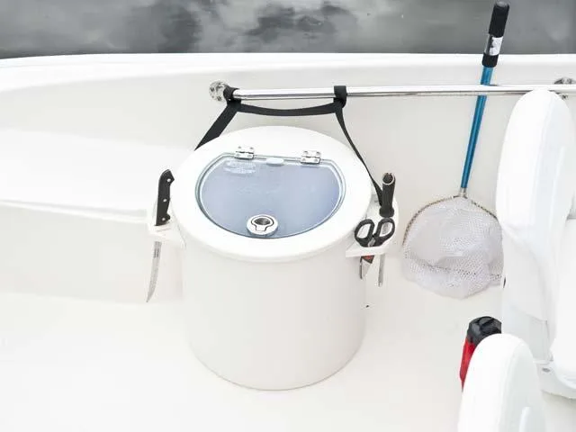 2017 Boston Whaler 150 Super Sport Image Thumbnail #26