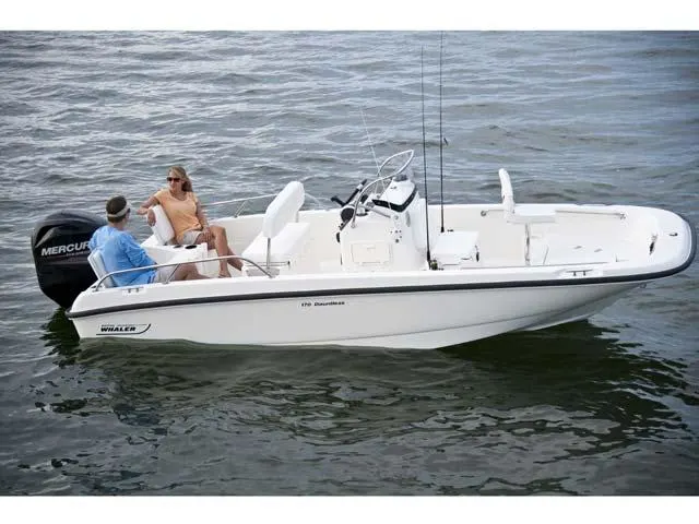 2017 Boston Whaler 170 Dauntless Image Thumbnail #12