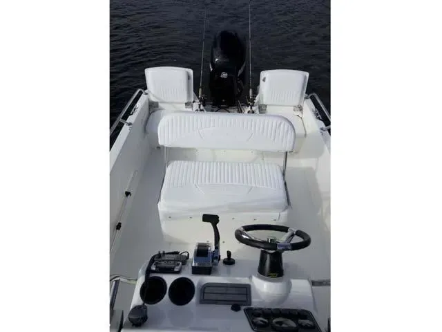 2017 Boston Whaler 170 Dauntless Image Thumbnail #32